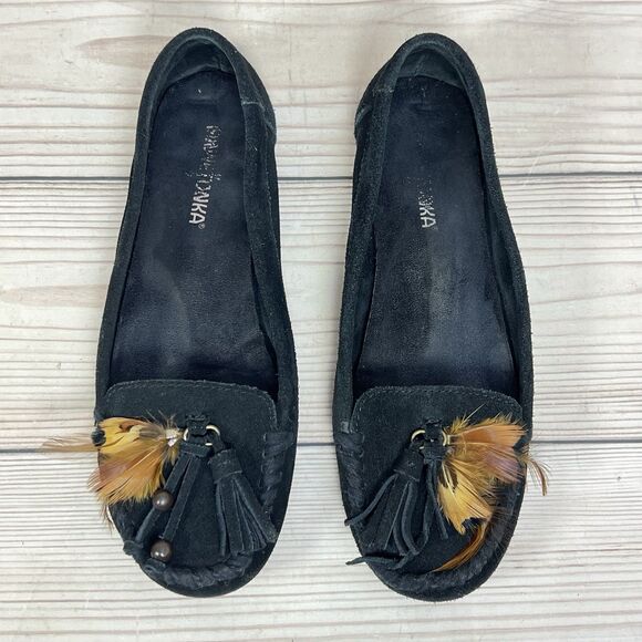 Minnetonka Moccasin Womens 7 Black Suede Leather Flats Feather Tassel Moc Loafer - Picture 12 of 14